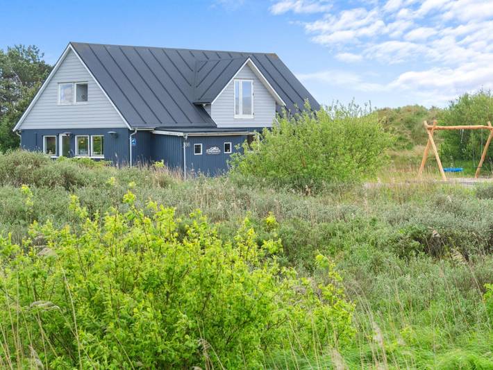 Ferieudlejning for 12 personer, med Terrasse og Sauna i Lakolk
