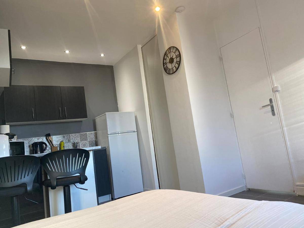 Appartement entier, Studio in Brignoles, Région de Brignoles