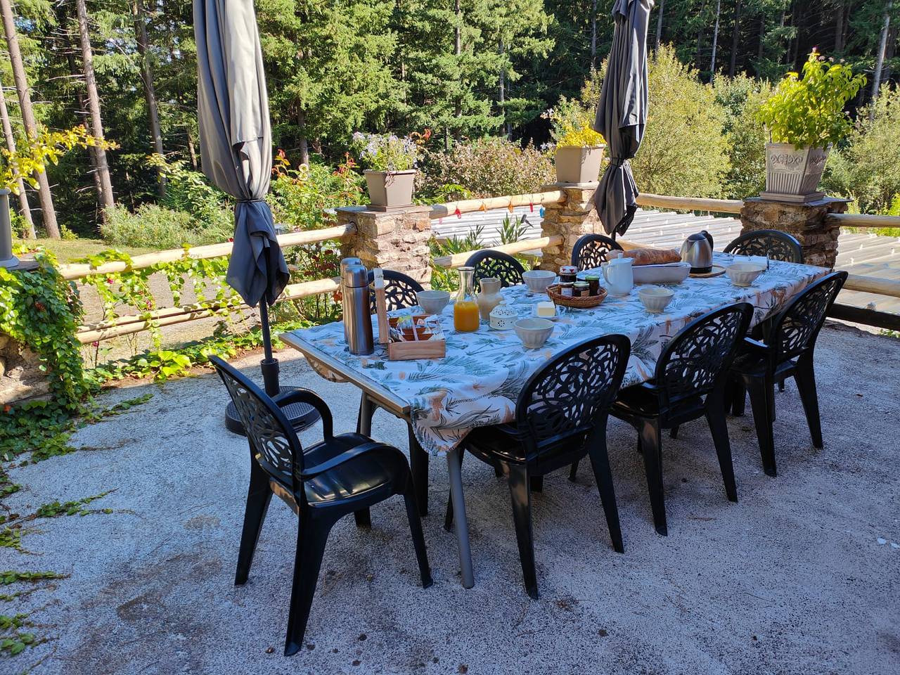 Maison de Vacances 'Le Mas De La Rode' avec Vue sur la Montagne, Terrasse Partagée et Wi-Fi in Saumane, Parc national des Cévennes