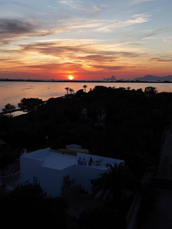 Villa pour 6 personnes, avec Terrasse et Jardin ainsi que Vue sur le lac et Vue dans Formentera - 2