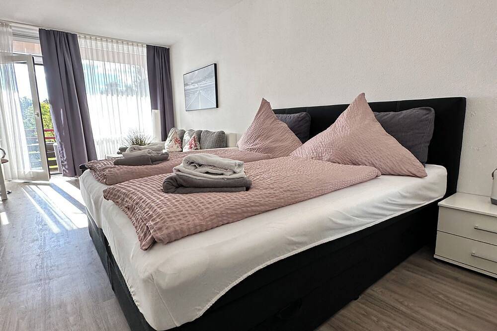 Ganze Wohnung, ‣ Modern · Seeblick · Balkon · 2 Min zur Gondel in Hahnenklee, Goslar
