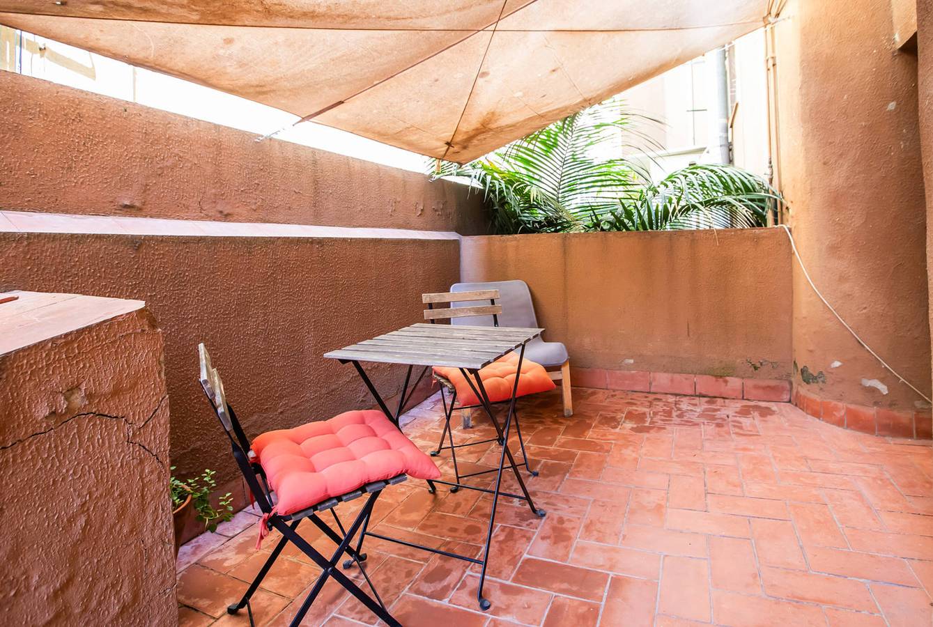 Apartamento entero, 11Foh1095- Apartment near Plaza España in Centro Barcelona, Barcelona