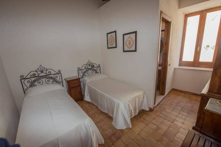 Maison d’hôte pour 2 personnes, avec terrasse, animaux acceptés à Tropea - 4