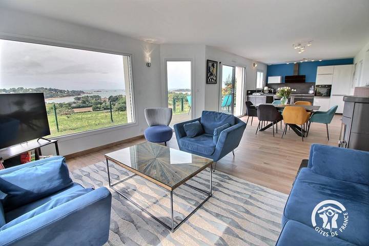 Gîte pour 8 personnes, avec jardin et terrasse dans Buguélès - 4