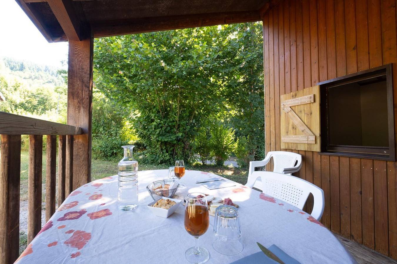 Chalet 2/4 personnes - Village de Vacances Domaine Saint-Jean in Saint-Jean-du-Bruel, Parc naturel régional des Grands Causses