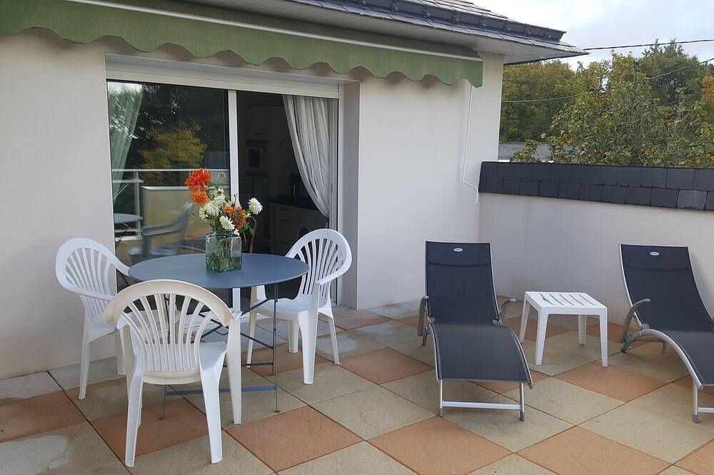 Entire apartment, T 2 - Sea view - Arradon- Gulf of Morbihan - Pays de Vannes - South Brittany in Arradon, Côte des Mégalithes