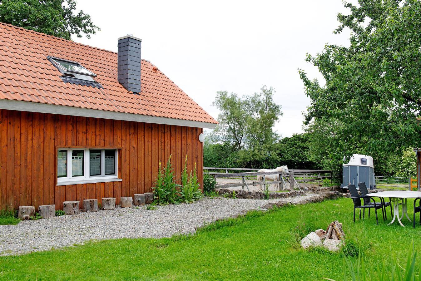 Landhüsli Illmensee on Horse Farm with Sauna and Garden in Illmensee, Region Bodensee-Oberschwaben