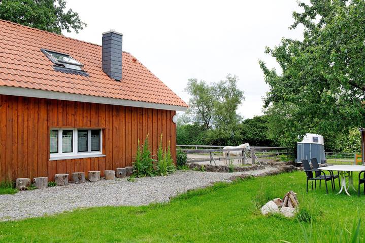 Ferienhaus für 6 Personen, mit Garten und Sauna in Oberschwaben - 2
