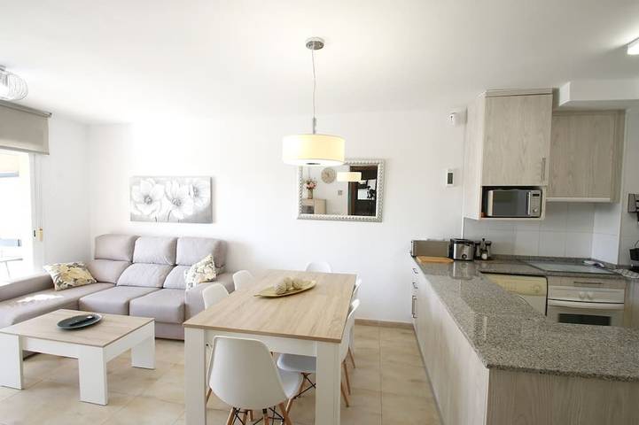 Apartamento de vacaciones para 5 personas, con terraza y piscina - 1