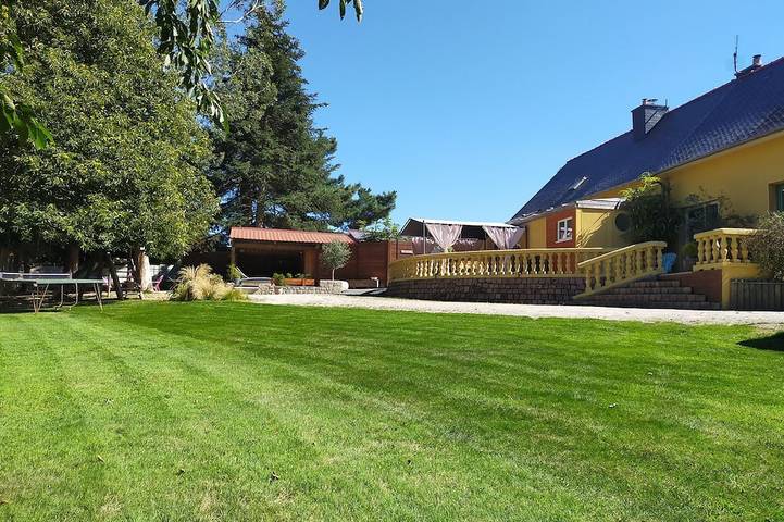 Maison de vacances pour 15 personnes, avec terrasse ainsi que jacuzzi et jardin - 1