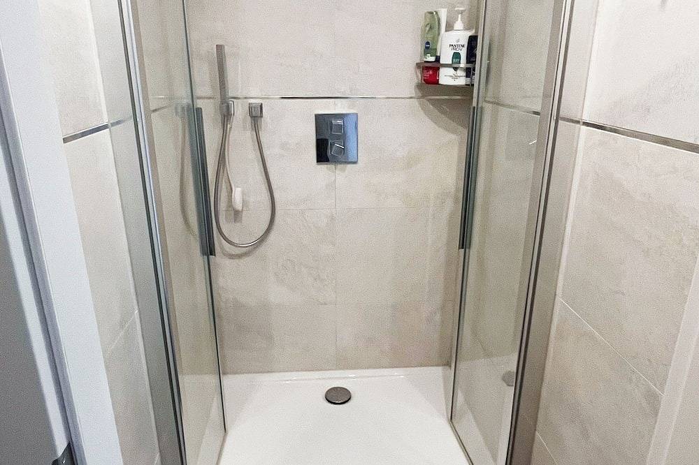 Ganze Wohnung, Voll möblierte Wohnung mit Panoramablick auf Köln in Bergisch Gladbach, Rheinisch-Bergischer Kreis