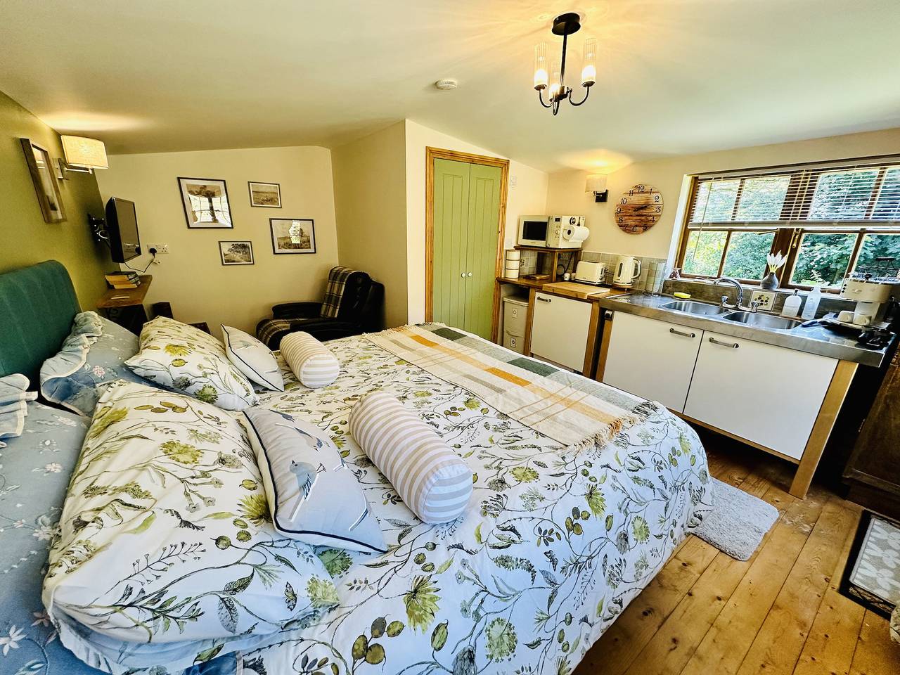 Harvey's Lodge in Cornwall