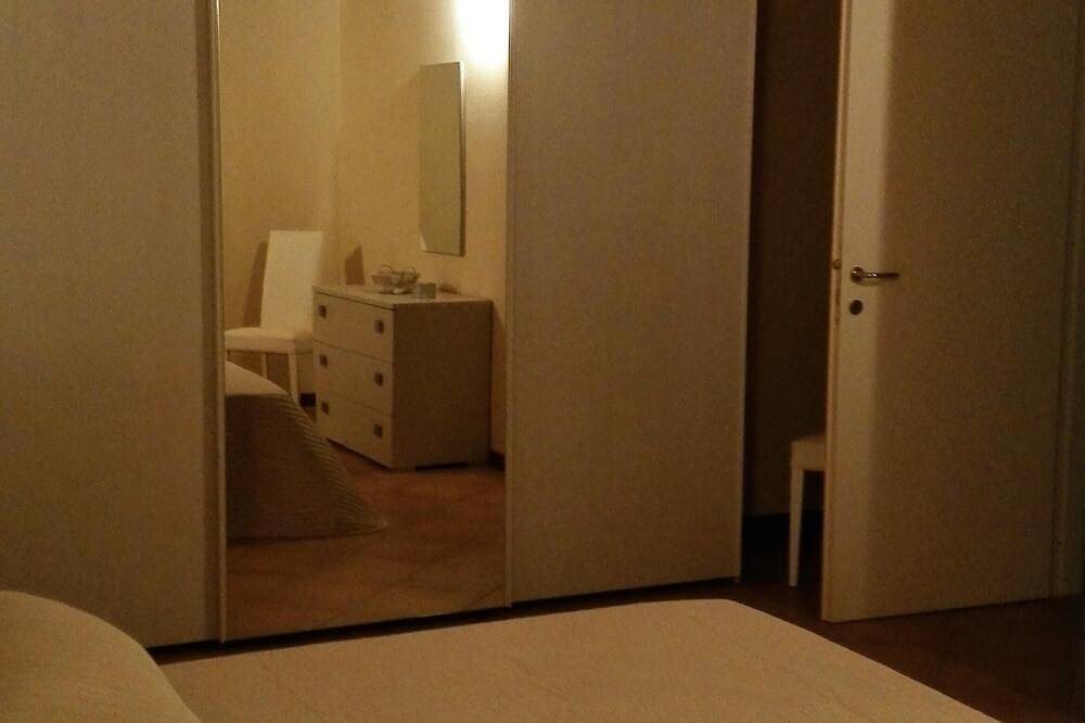 Apartamento de dos dormitorios en Agriturismo- Lago de Garda in Guidizzolo, Provincia de Mantova