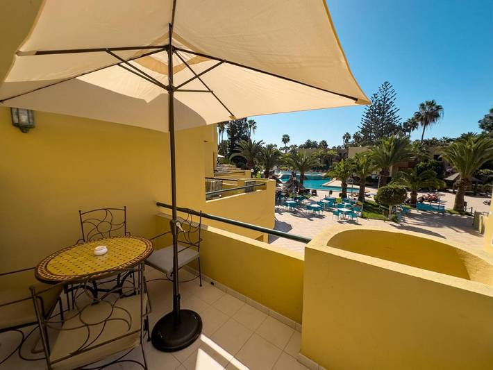 Casa de vacaciones para 4 personas, con piscina y jardín además de vistas y piscina para niños - 1