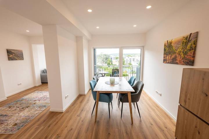 Ferienwohnung für 4 Personen, mit Balkon und Ausblick, kinderfreundlich in Bad Neuenahr - 4