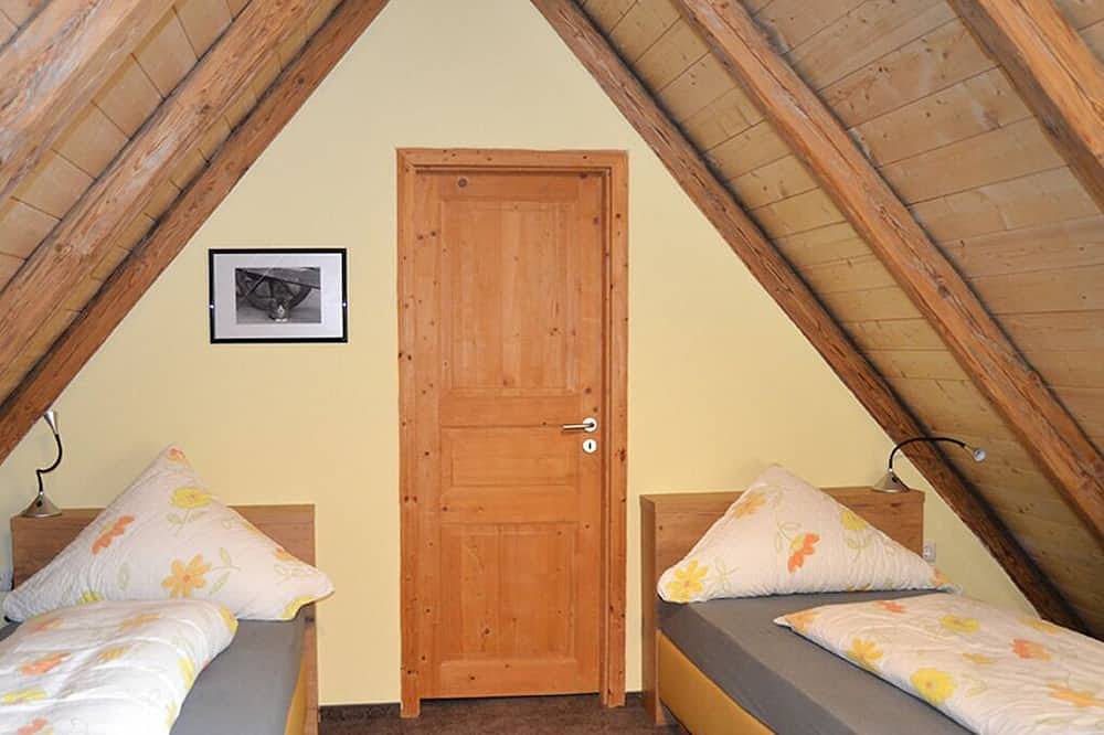 Apartamento inteiro, Vacation apartment/apartment for 4 guests with 75m² in Colmberg (177326) in Colmberg, Romantische Straße