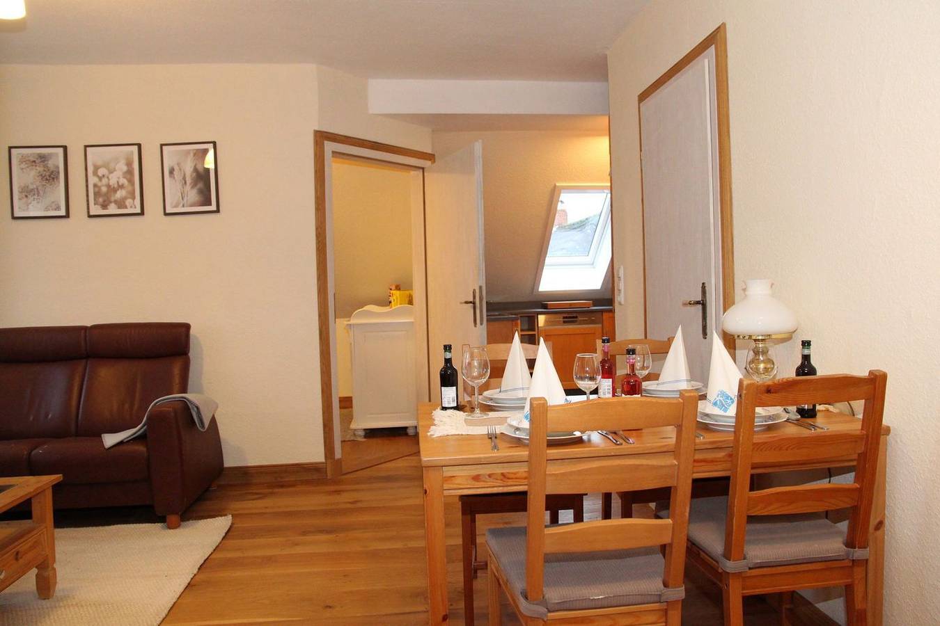 Ganze Wohnung, Oberdeck Backbord – Historische Ferienwohnung mit Garten unweit von Greetsiel in Grimersum, Krummhörn