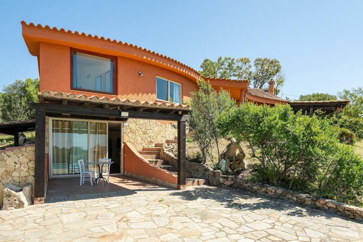 Ferienhaus für 17 Personen, mit Balkon und Whirlpool sowie Garten in Villasimius - 3