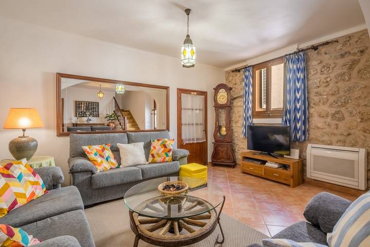 Casa de vacaciones Ca la Pradina en el centro con jardín, piscina, Wi-Fi y terraza in Pollensa Ciudad, Pollença
