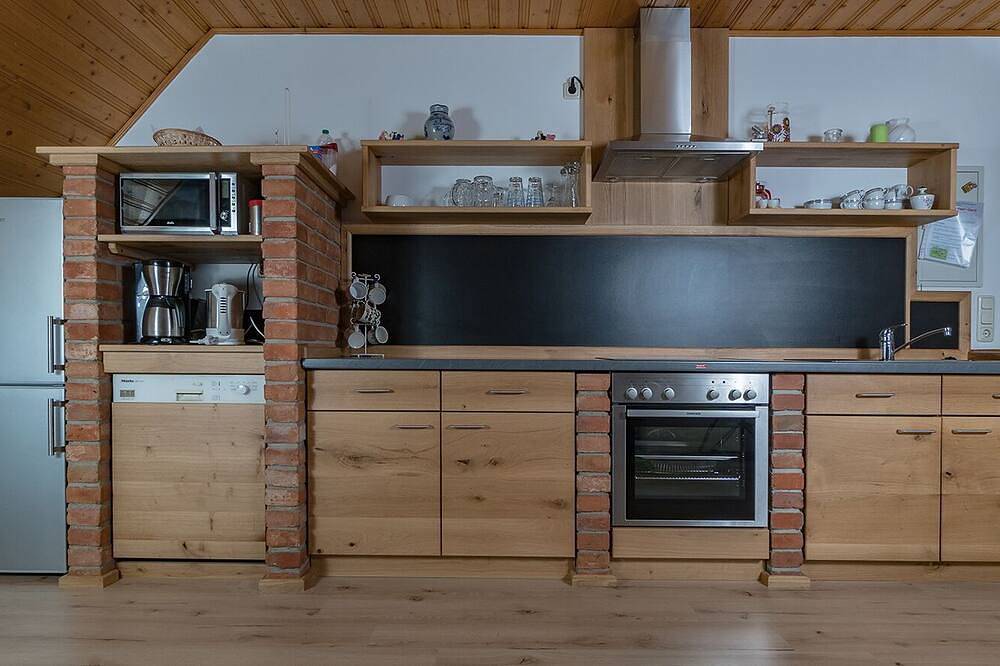 Ganze Wohnung, Gemütliche Ferienwohnung auf 2 Ebenen mit 2 Schlafzimmern in Altenkunstadt, Oberes Maintal - Coburger Land