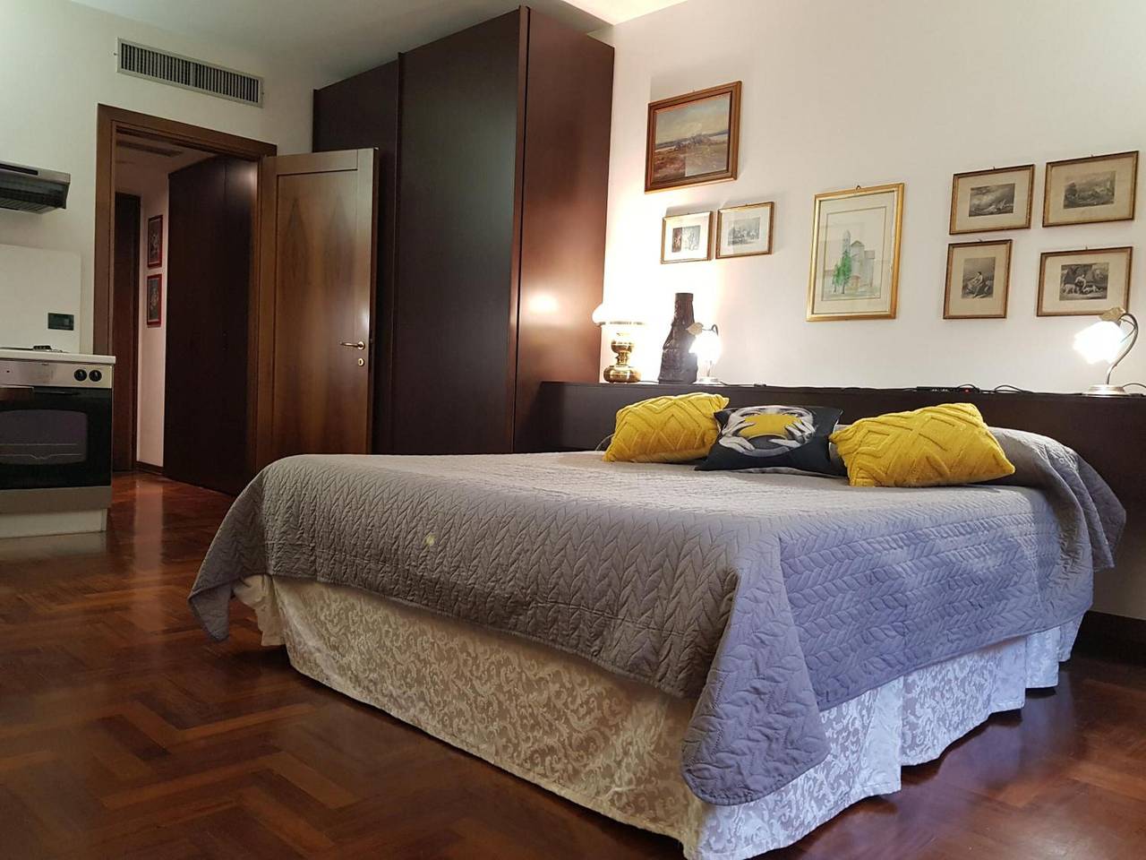 Estudio entero, Estudio 'Otelia' con Wi-Fi y Aire Acondicionado in Cremona, Provincia de Cremona