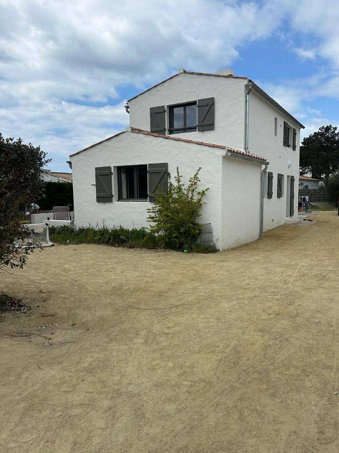 Location de vacances pour 15 personnes, avec jardin et terrasse dans Plage des Sableaux - 2