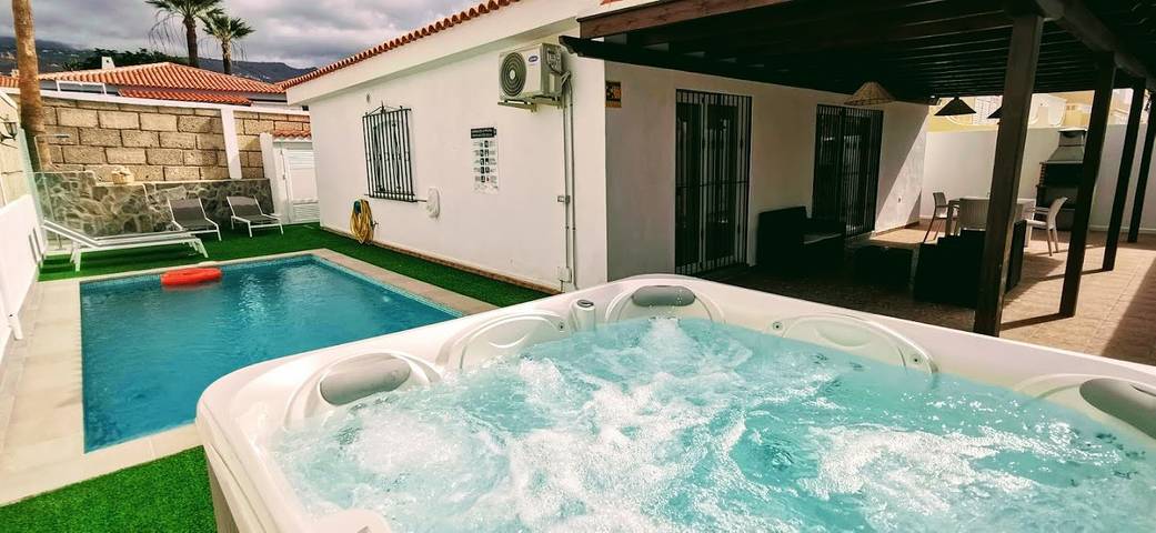 Ferienhaus für 5 Personen, mit Whirlpool und Terrasse in Adeje