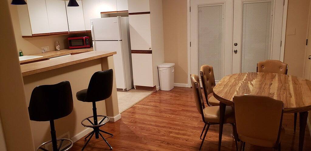 Clean & Safe Central Omaha Home Near Childrens Hospital, Walkable Eats, Fire Pit in Omaha, Nebraska