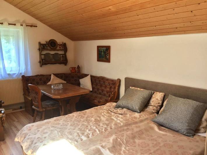 Ferienwohnung für 5 Personen, mit Garten und Ausblick