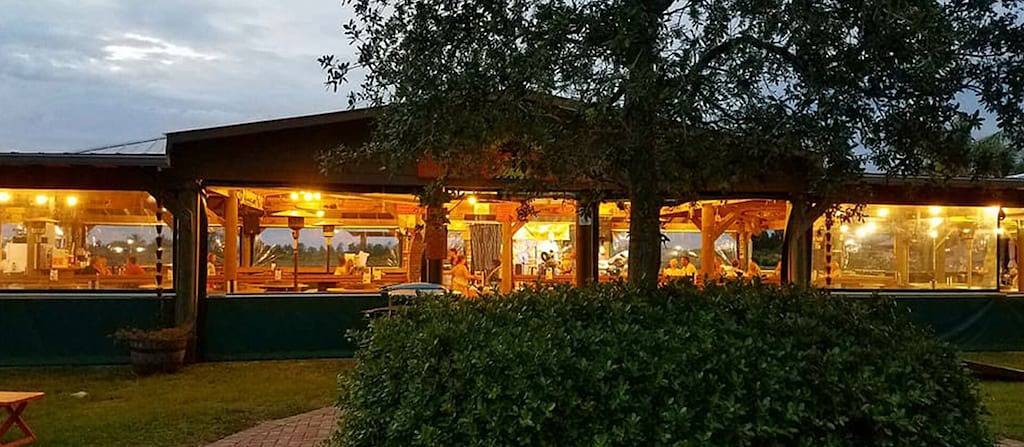 Vacation rental for 2 people, with pool and hot tub as well as sauna in St. Lucie County