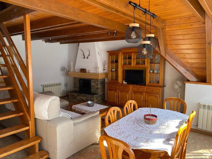 Vacation rental for 6 people, with View in Les