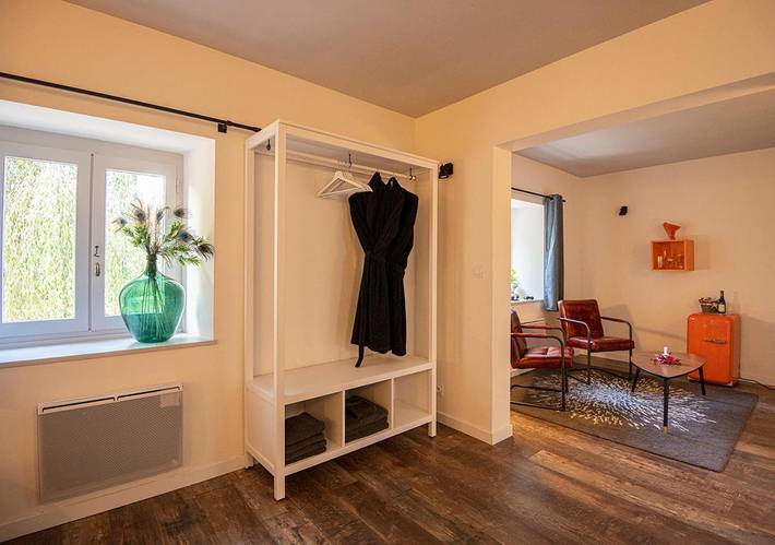 Location de vacances pour 2 personnes, avec vue et jardin à Viverols - 4