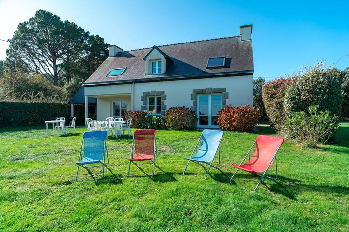 Location de vacances pour 8 personnes, avec jardin et vue sur le lac à Saint-Philibert - 2