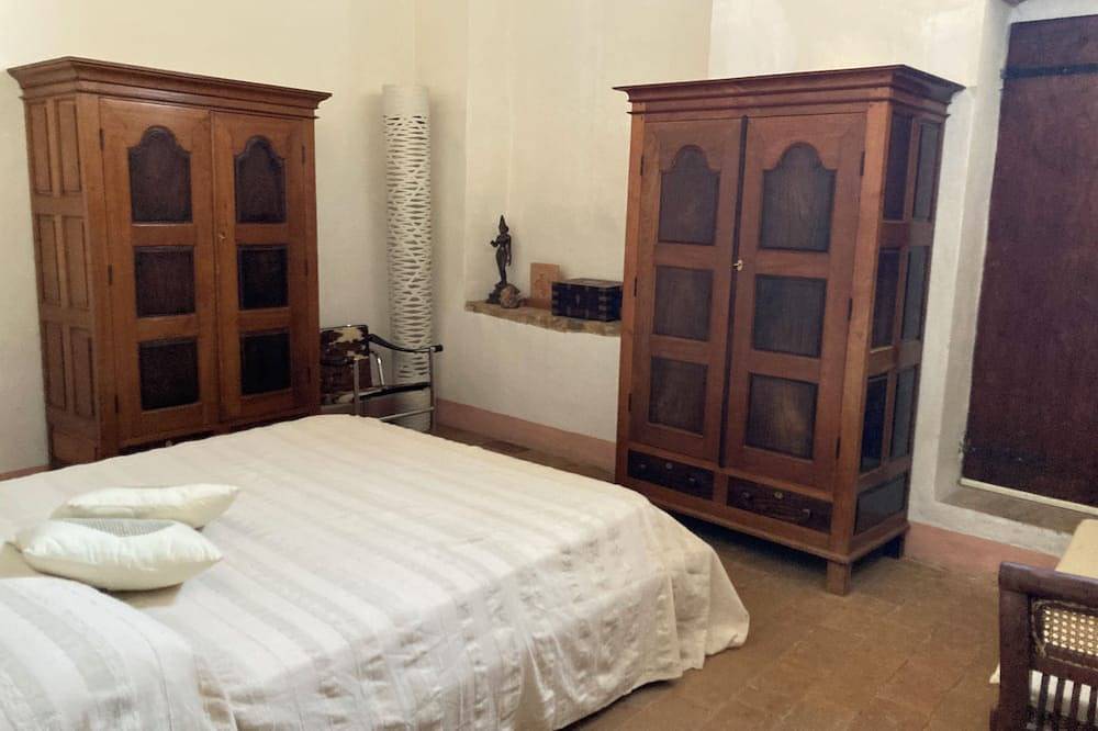 Ganze Wohnung, Old mansion in the village in San Quirico d'Orcia, Orciatal