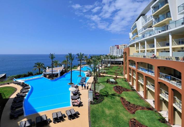 Hôtel pour 2 personnes, avec jardin ainsi que sauna et piscine