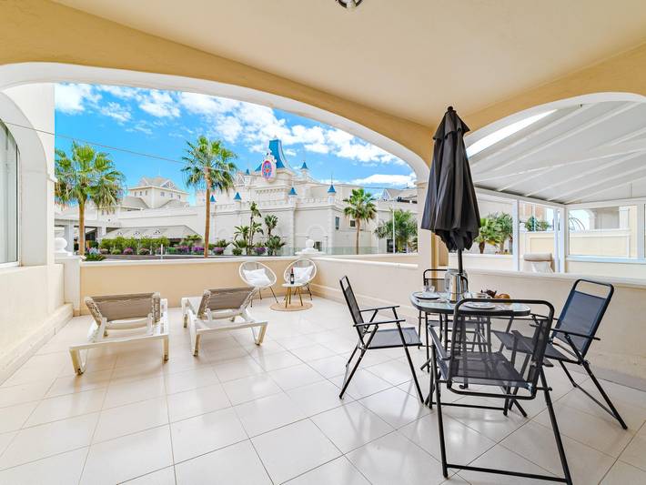 Apartamento de vacaciones para 3 personas, con jardín además de piscina para niños y piscina - 1