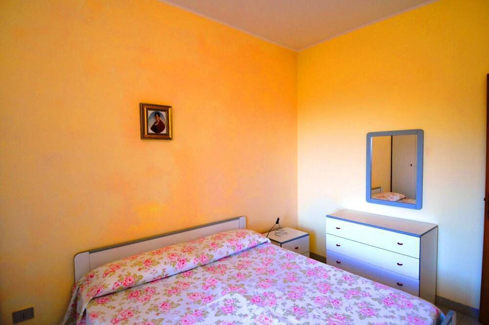 Ganze Wohnung, Einzige Wohnung mit Meerblick und kostenlosem Wi Fi (Nr. 5) in Santa Domenica, Ricadi (gemeinde)