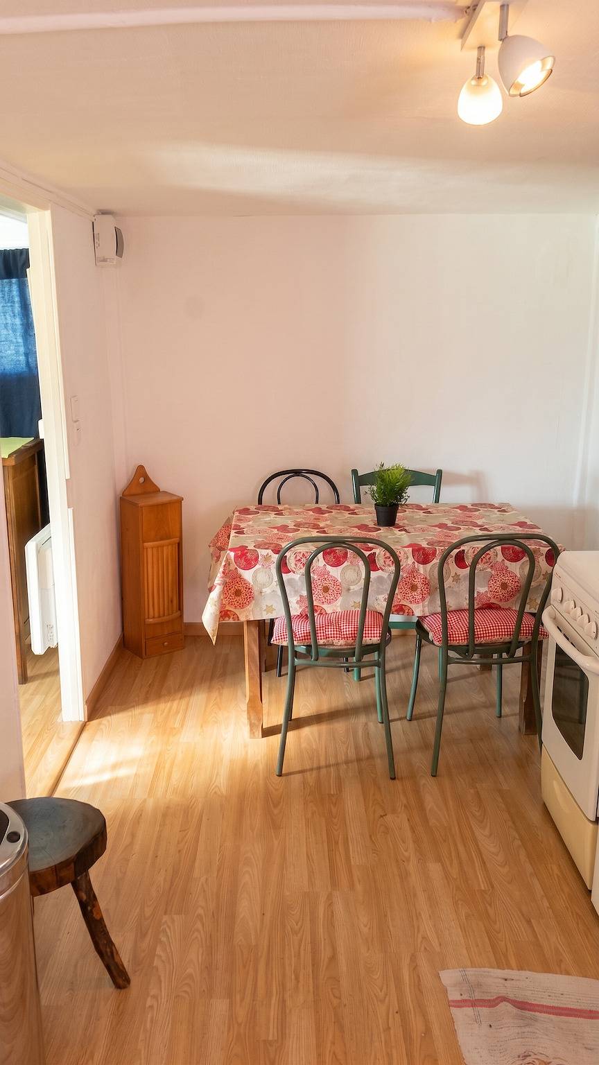 Bungalow confortable près de Valeille, 43 m² avec jardin in Valeille, Montbrison