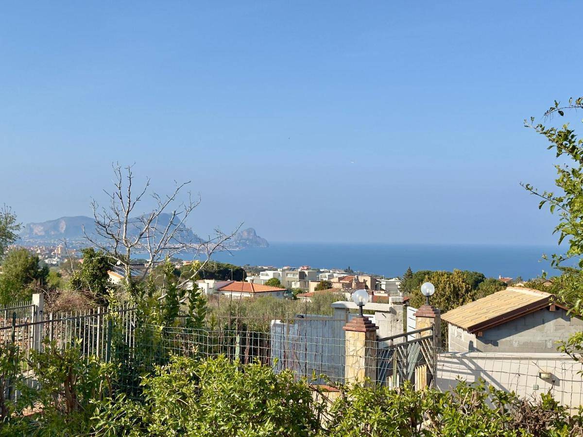 Villa with Private Pool in Altavilla Milicia, Provincia di Palermo