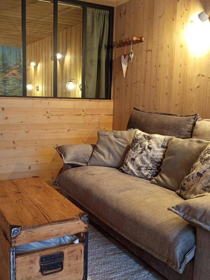 Appartement entier, Two-Bedroom Apartment in Champagnole, Jura Francais