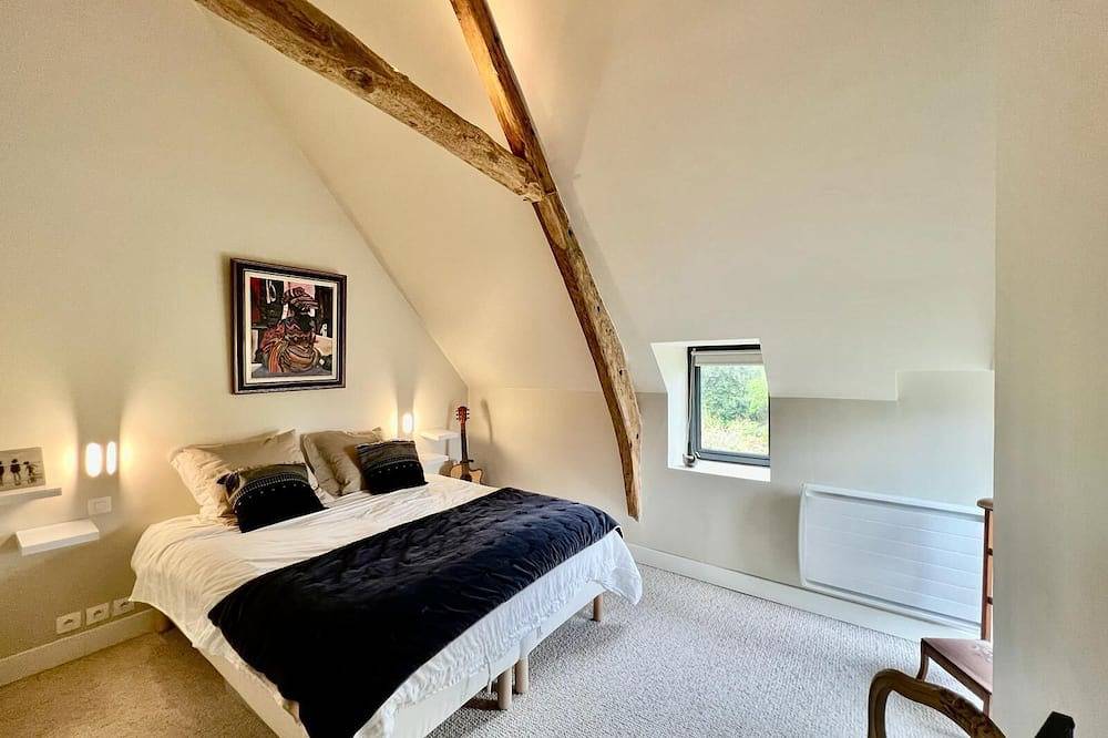 Hidden gem in Bayeux : 3 bedrooms, backyard and spa -  king and queen size beds in Bayeux, Bayeux und Umgebung