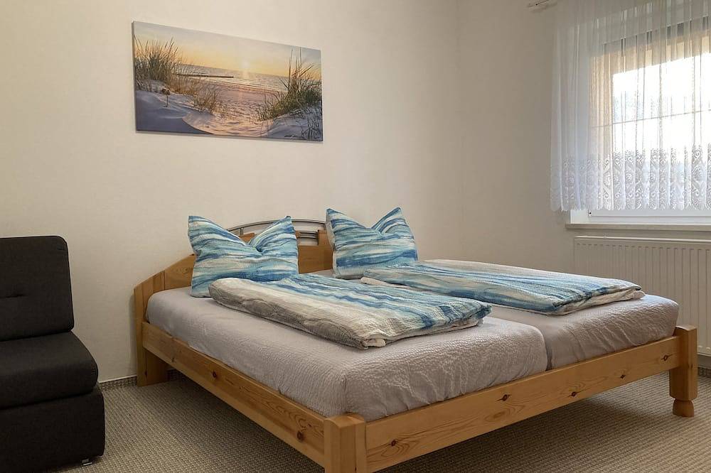 Ganze Wohnung, Ferienwohnung \"Rose\" im Landhausstil mit Außensauna und viel Natur in Ressen-Zaue, Schwielochsee