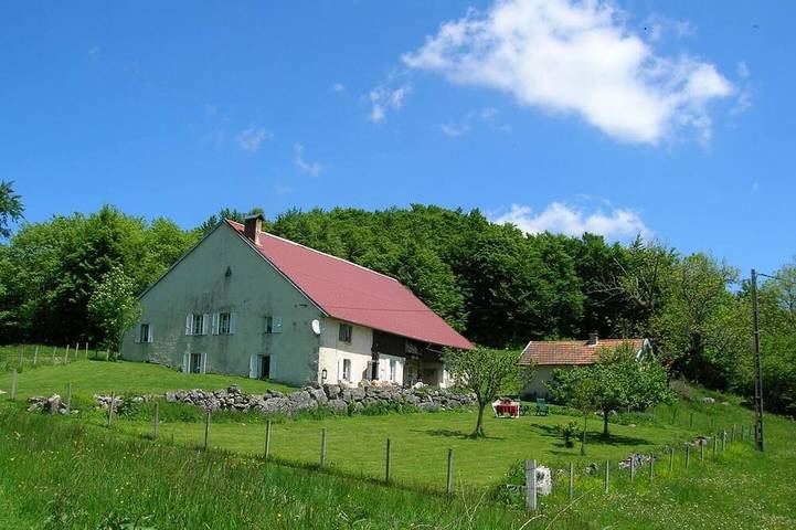 Location de vacances pour 10 personnes, avec Jardin à Le Grand-Abergement