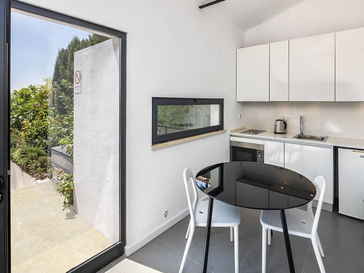 Gîte pour 8 personnes, avec terrasse et jardin dans São Bartolomeu de Messines