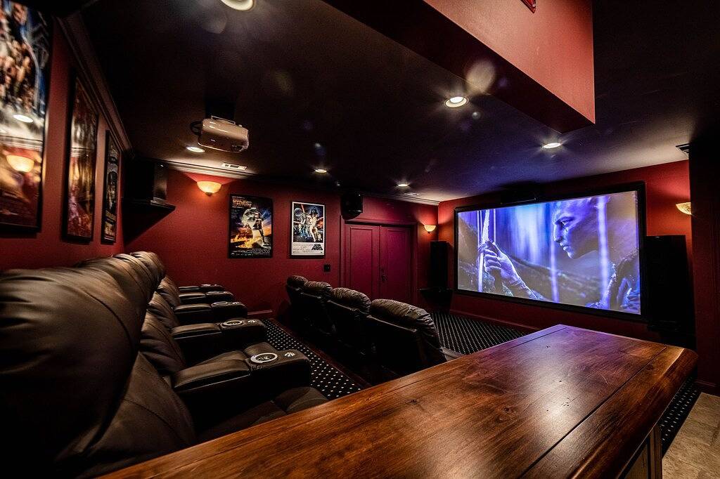 Direct Lake Access | Home Theater | Sleeps 8 in Lake Oconee