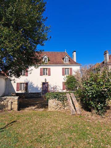 Chambre d’hôte pour 2 personnes, avec vue et jardin à Lagor