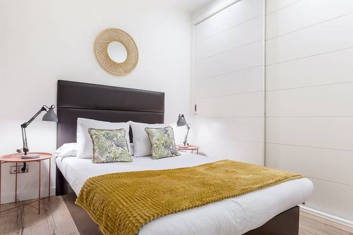 Ganze Wohnung, Mit House Universidad en Madrid in Tetuán, Madrid