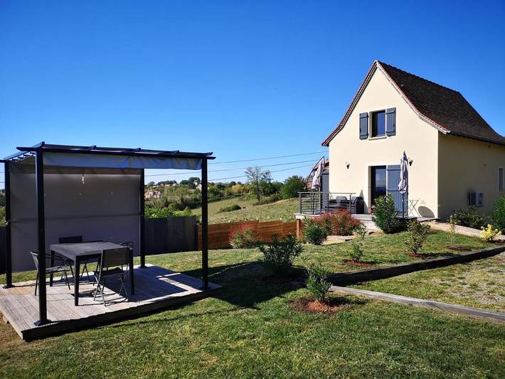 Location de vacances pour 4 personnes, avec jardin ainsi que terrasse et vue, animaux acceptés à Beaulieu-sur-Dordogne - 4