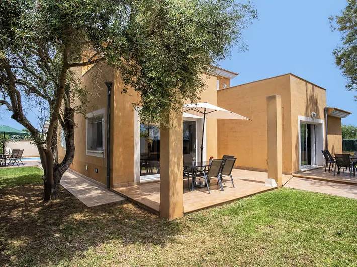 Ferienhaus für 12 Personen, mit Terrasse und Garten sowie Pool in Sa Coma - 3