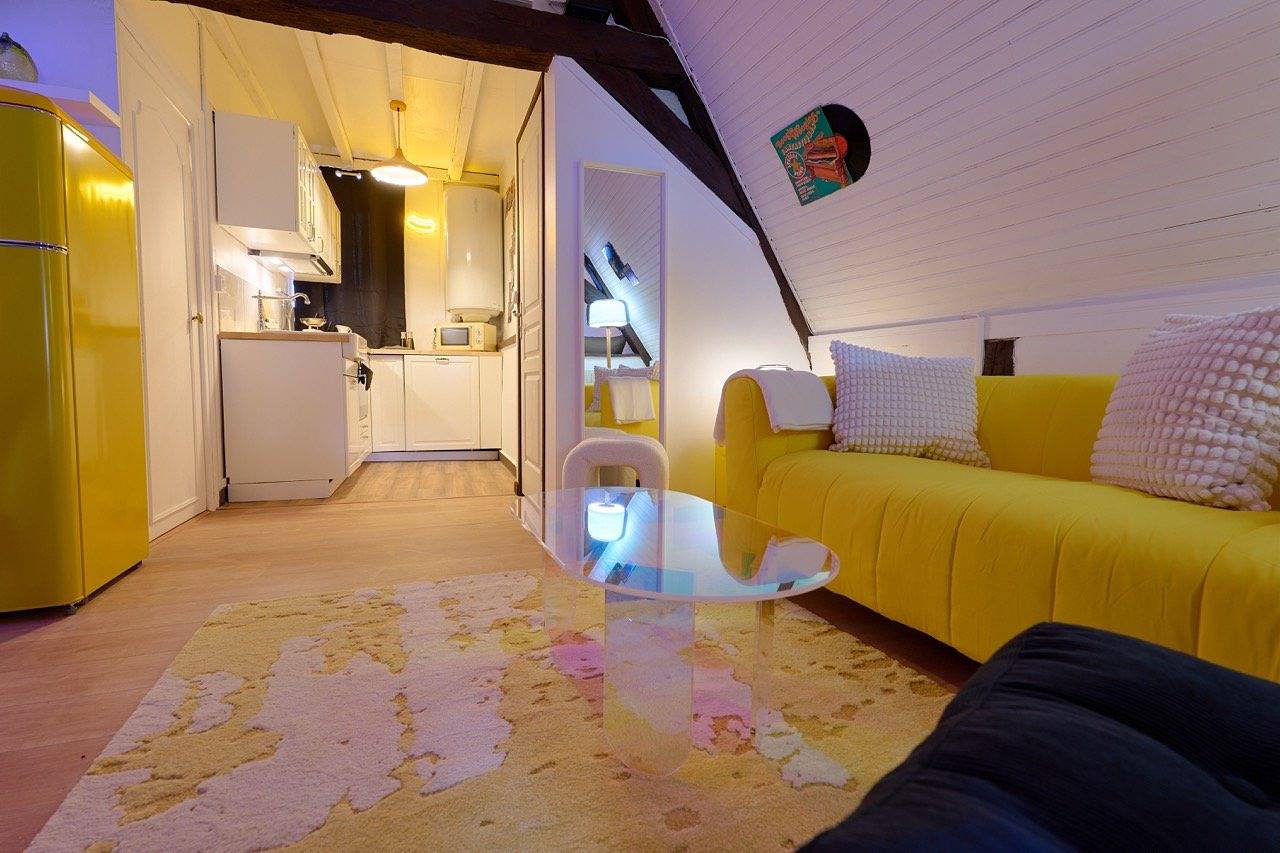 Appartement entier, Appartement Le 70 - centre-ville - 2 parkings privés in Saint-Aignan, Région de Romorantin-Lanthenay